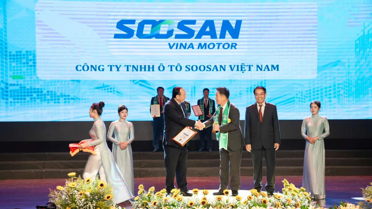 soosan vina nhận cup vàng thương hiệu 2024